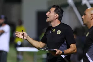  Δόξα - ΑΕΛ: Με το δεξί στη πρεμιέρα από το πόδι του Μόρσαι 