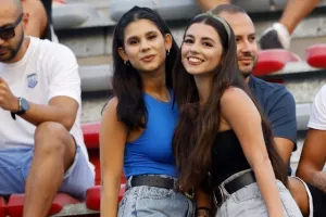 (Φωτορεπορτάζ) Ο κόσμος στο "Αμμόχωστος"
