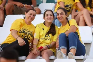 Ξεσήκωσαν την Περιστερώνα οι ΑΕΛίστες (φώτος & βίντεο)