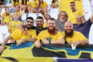 Ξεσήκωσαν την Περιστερώνα οι ΑΕΛίστες (φώτος & βίντεο)