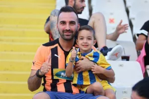 (Φωτορεπορτάζ) Οι ΑΠΟΕΛίστες στο ΓΣΠ