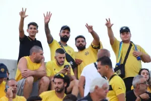 Ξεσήκωσαν την Περιστερώνα οι ΑΕΛίστες (φώτος & βίντεο)