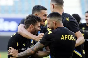 Η τελευταία προπόνηση του ΑΠΟΕΛ πριν τη Γάνδη (φώτος)
