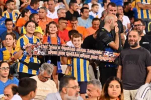 (Φωτορεπορτάζ) Οι ΑΠΟΕΛίστες στο ΓΣΠ