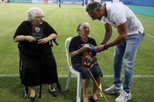 Βράβευσε τις γιαγιάδες η Ανόρθωση