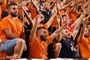 (Φωτορεπορτάζ) Οι ΑΠΟΕΛίστες στο ΓΣΠ