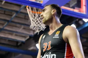 Ανεβάζει στροφές ο Ολυμπιακός