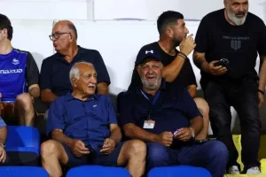Αιώνιος... πρόεδρος!