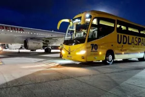 Πήγαν στο αεροδρόμιο, άραξαν για καφέ και έχασαν το αεροπλάνο της αποστολής! (βίντεο)