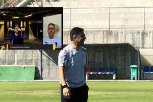 Παναγιώτου “Στην Κερκίδα”, για Σατσιά και νεοφερμένους  