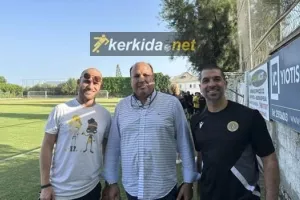 Μαζί με τον πρόεδρο/ΑΕΛ