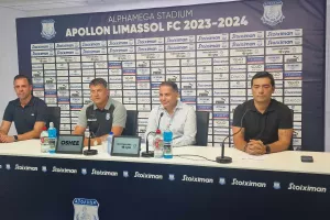 Δείτε όσα είπαν Μιλόγεβιτς/Κίρζης (Ανέβηκαν οι τόνοι στη διάσκεψη)