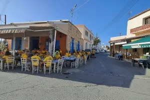 Pregame... στην ταβέρνα οι ΑΕΛίστες! (φώτος)