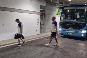 Η άφιξη της Εθνικής μας στο "ΑΕΚ Αρένα" (φώτος)