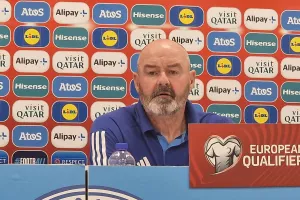 Steve Clarke (6-0)