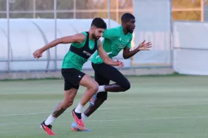 Δράση... στο "Ηλίας Πούλλος" (Φώτος)