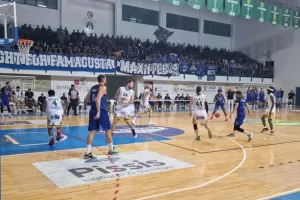 ΜΑΧΗΤΕΣ: "Παραμιλούσε ακόμα και το παρκέ του γηπέδου"