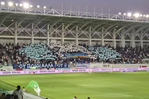 H υποδοχή της Θύρας 5 στους ποδοσφαιριστές (φώτος) 