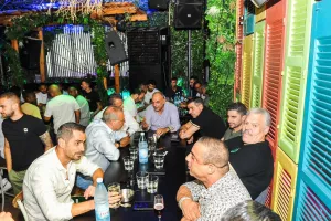 "Μαυροπράσινο" δείπνο λίγο πριν την πρεμιέρα (φώτος)
