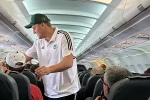 Ο Σπιλέφσκι... τους χαιρέτισε όλους! (φώτος/βίντεο)