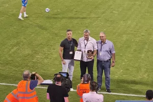(ΦΩΤΟΣ Kerkida) Τίμησαν τον Δέλλα Σωματείο και εταιρεία Ανόρθωσης