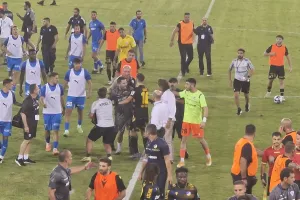 Αποβλήθηκαν Γκαγιέγο και Σα Πίντο! (φώτος)