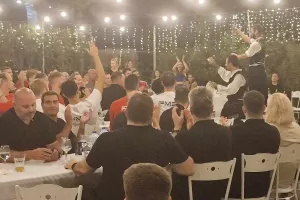 Ο "κυπριακός" χορός του Κάαναν και το αυτόγραφο του Σκουντή! (Φώτος/Βίντεο)