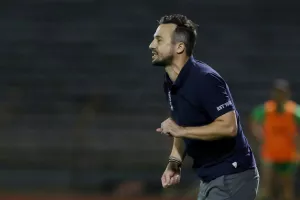 ΕΔΩ... ο κόουτς