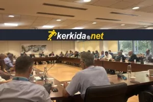 Βουλή/Κούμας