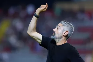 Λύτρωση στις καθυστερήσεις και πρώτη “ερυθρόλευκη” νίκη (Φώτος)