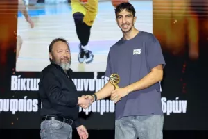 ΦΩΤΟΣ/Τελετή βραβεύσεων της ΚΟΚ