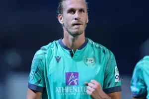 Λύτρωση στις καθυστερήσεις και πρώτη “ερυθρόλευκη” νίκη (Φώτος)