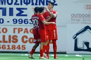Λύτρωση στις καθυστερήσεις και πρώτη “ερυθρόλευκη” νίκη (Φώτος)