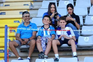 Στα... μπλε η Δυτική από τους Ανορθωσιάτες (φωτορεπορτάζ)