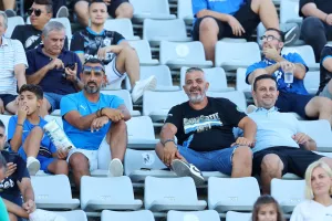 Στα... μπλε η Δυτική από τους Ανορθωσιάτες (φωτορεπορτάζ)