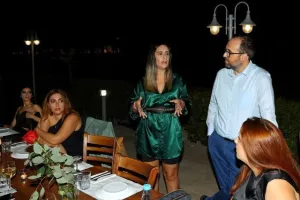 (ΦΩΤΟΣ) Συνάντηση με την πρόεδρο της Βουλής