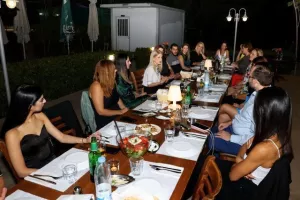 (ΦΩΤΟΣ) Συνάντηση με την πρόεδρο της Βουλής