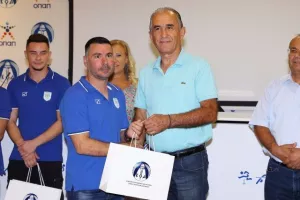 Η ηγεσία του ΚΟΑ τίμησε την Εθνική Ομάδα Ενόργανης Γυμναστικής (φώτος)