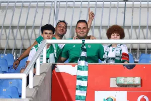 Η "πράσινη" πλευρά στο "αιώνιο" (φώτος)