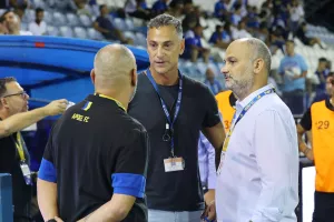 Το καλωσόρισμα του Σάντη στον Πρόδρομο στο "ΠΑΠ" (φώτος)