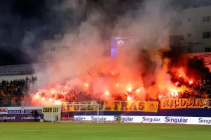 (ΒΙΝΤΕΟ Kerkida) Εκπληκτική ατμόσφαιρα στο “ΠΑΠ” (φωτος)