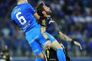 Ανόρθωση - ΑΠΟΕΛ: Ο Μπέλετς κράτησε... όρθιο τον ΑΠΟΕΛ και είπε "όχι" στην "Κυρία"! (φώτος) 