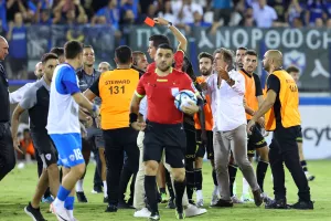 Αποβλήθηκαν Γκαγιέγο και Σα Πίντο! (φώτος)