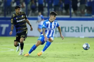 Ανόρθωση - ΑΠΟΕΛ: Ο Μπέλετς κράτησε... όρθιο τον ΑΠΟΕΛ και είπε "όχι" στην "Κυρία"! (φώτος) 