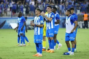 Ανόρθωση - ΑΠΟΕΛ: Ο Μπέλετς κράτησε... όρθιο τον ΑΠΟΕΛ και είπε "όχι" στην "Κυρία"! (φώτος) 