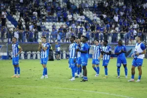 Ανόρθωση - ΑΠΟΕΛ: Ο Μπέλετς κράτησε... όρθιο τον ΑΠΟΕΛ και είπε "όχι" στην "Κυρία"! (φώτος) 