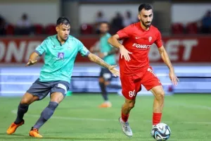 Λύτρωση στις καθυστερήσεις και πρώτη “ερυθρόλευκη” νίκη (Φώτος)