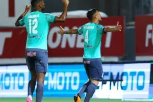 Λύτρωση στις καθυστερήσεις και πρώτη “ερυθρόλευκη” νίκη (Φώτος)