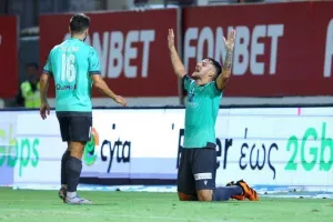 Λύτρωση στις καθυστερήσεις και πρώτη “ερυθρόλευκη” νίκη (Φώτος)
