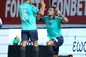 Λύτρωση στις καθυστερήσεις και πρώτη “ερυθρόλευκη” νίκη (Φώτος)
